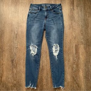 Old Navy Rockstar Mid-Rise Distressed Jeans Size 2